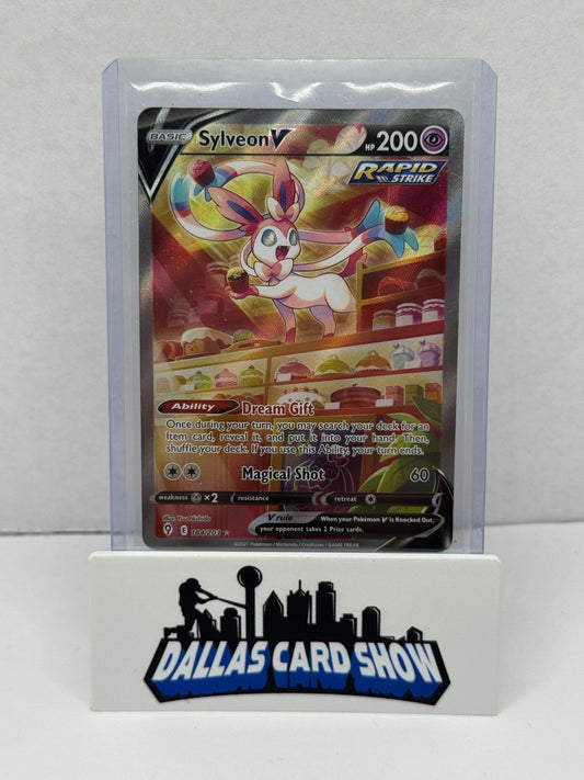 2021 Pokemon - Sylveon V (Alt Art) - 184/203 Evolving Skies LP