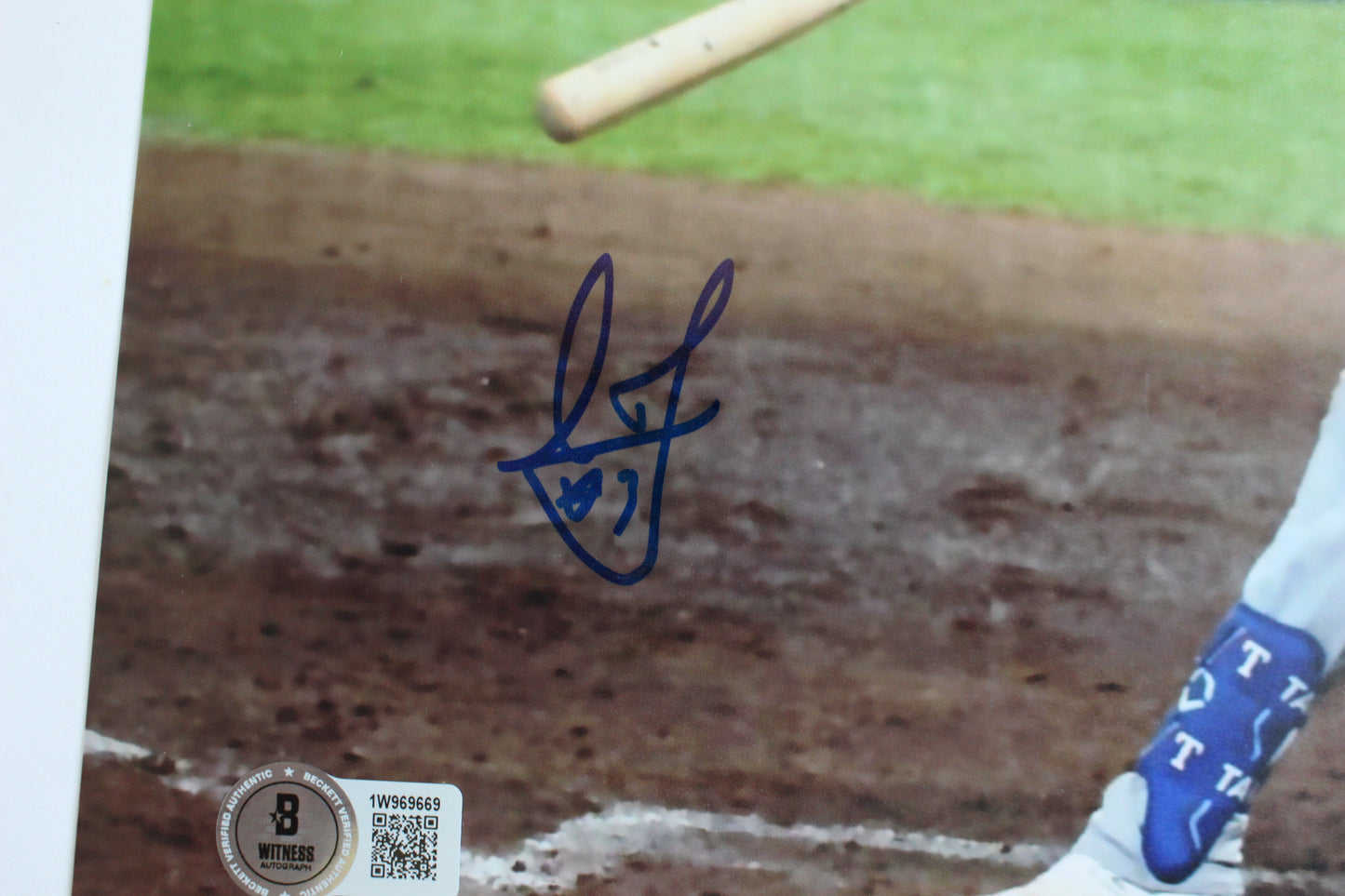 LEODY TAVARAS TEXAS RANGERS SIGNED 8x10 2023 World Series BAS COA