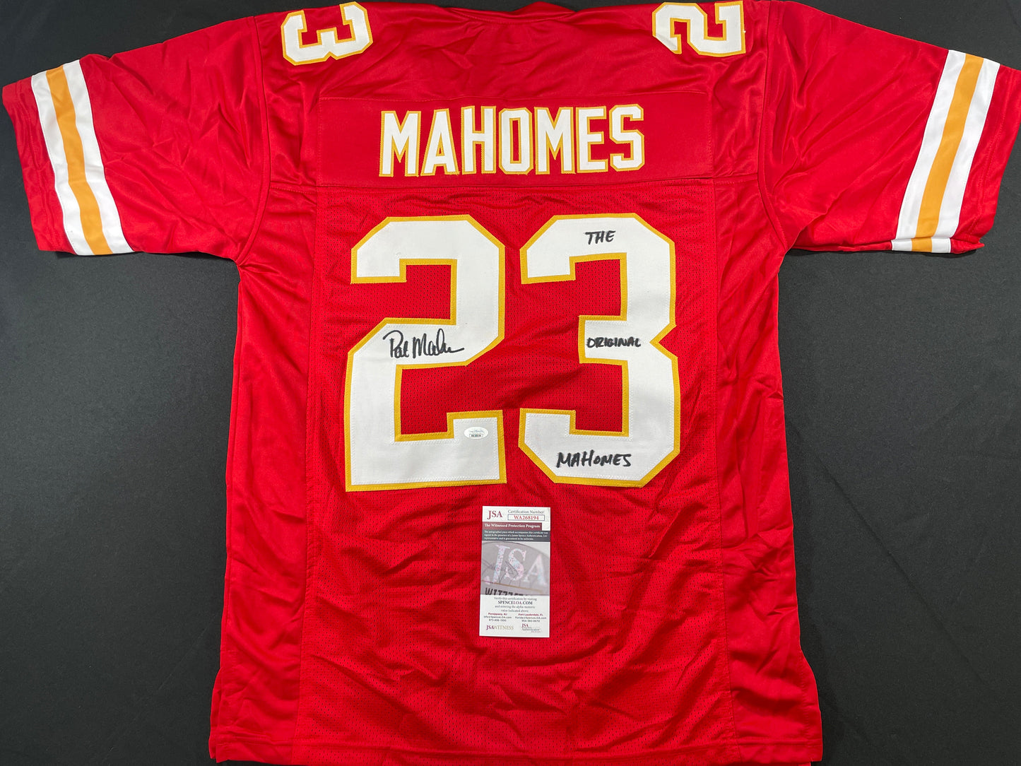 PAT PATRICK MAHOMES SR SIGNED JERSEY KC CHIEFS w/ Who'sYourDaddy Twins JSA COA