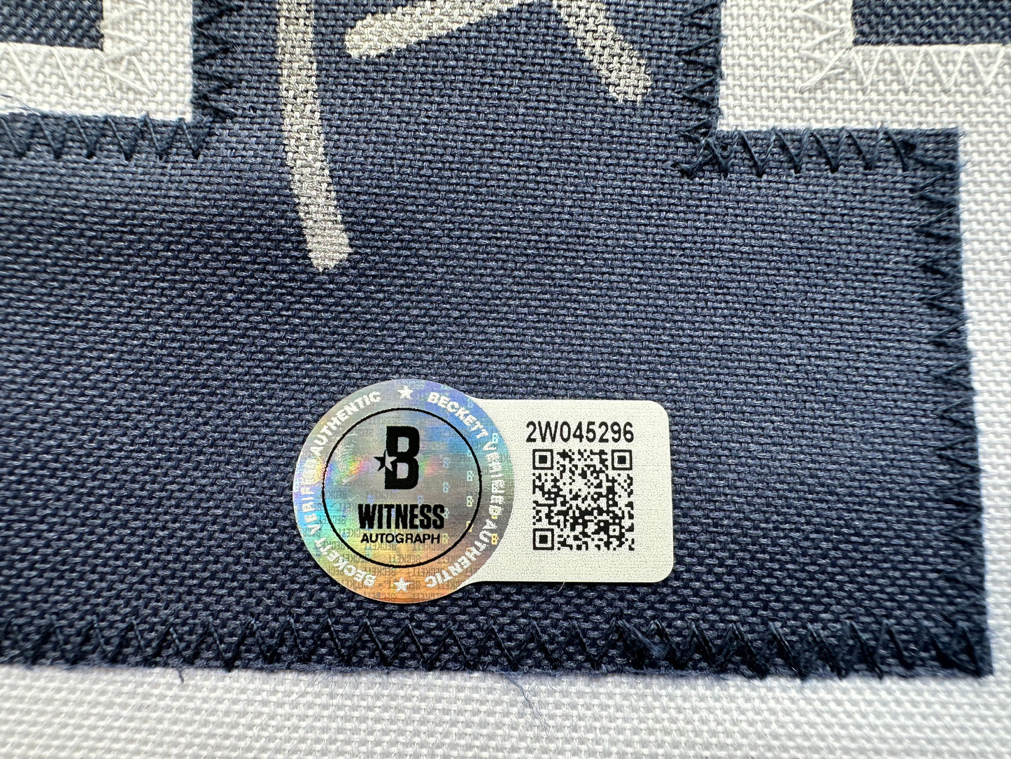 DEMARVION OVERSHOWN SIGNED ALTERNATE GAME JERSEY Dallas Cowboys BAS