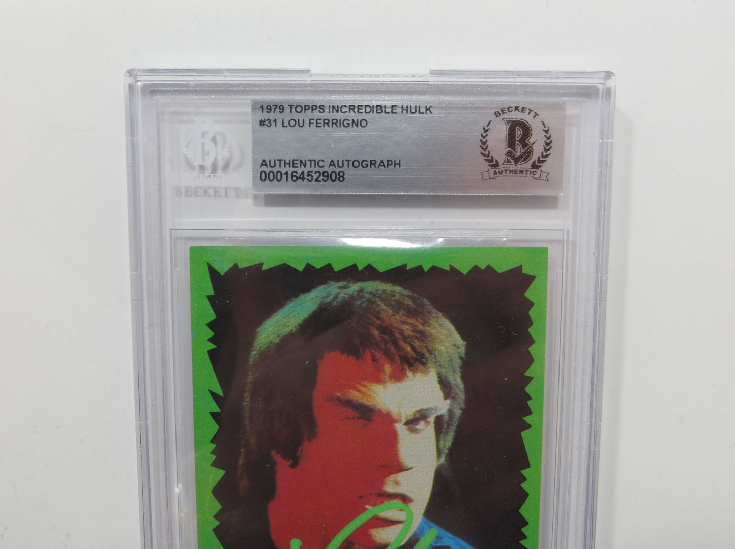 LOU FERRIGNO SIGNED 1979 TOPPS INCREDIBLE HULK #31 BGS SLAB
