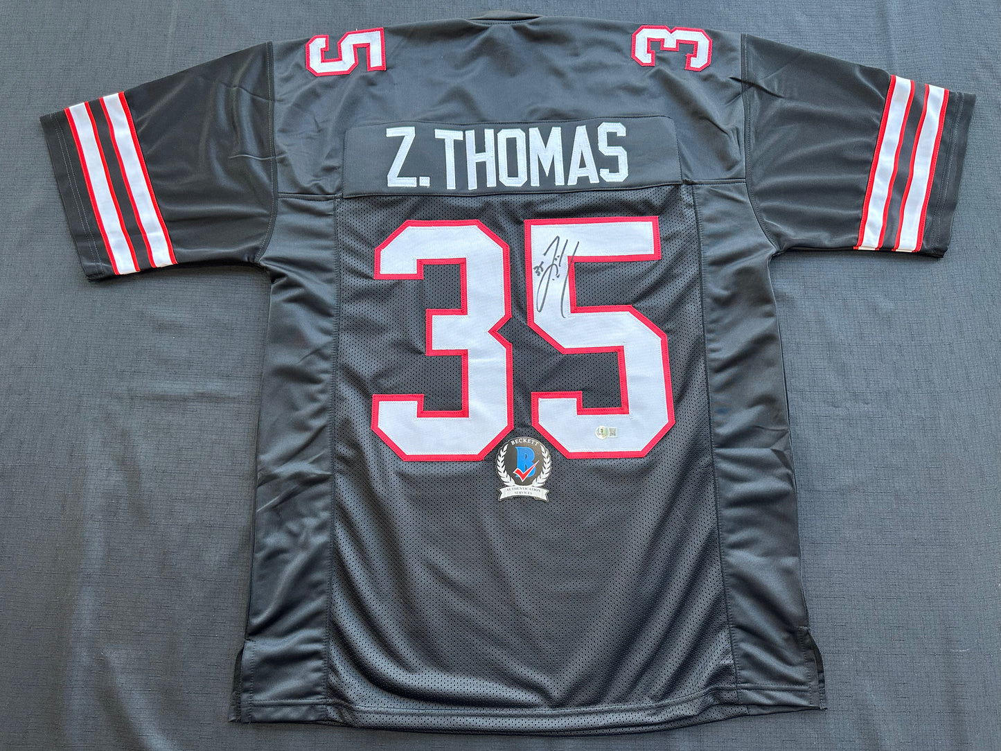ZACH THOMAS SIGNED BLACK FOOTBALL JERSEY Texas Tech Raiders BAS