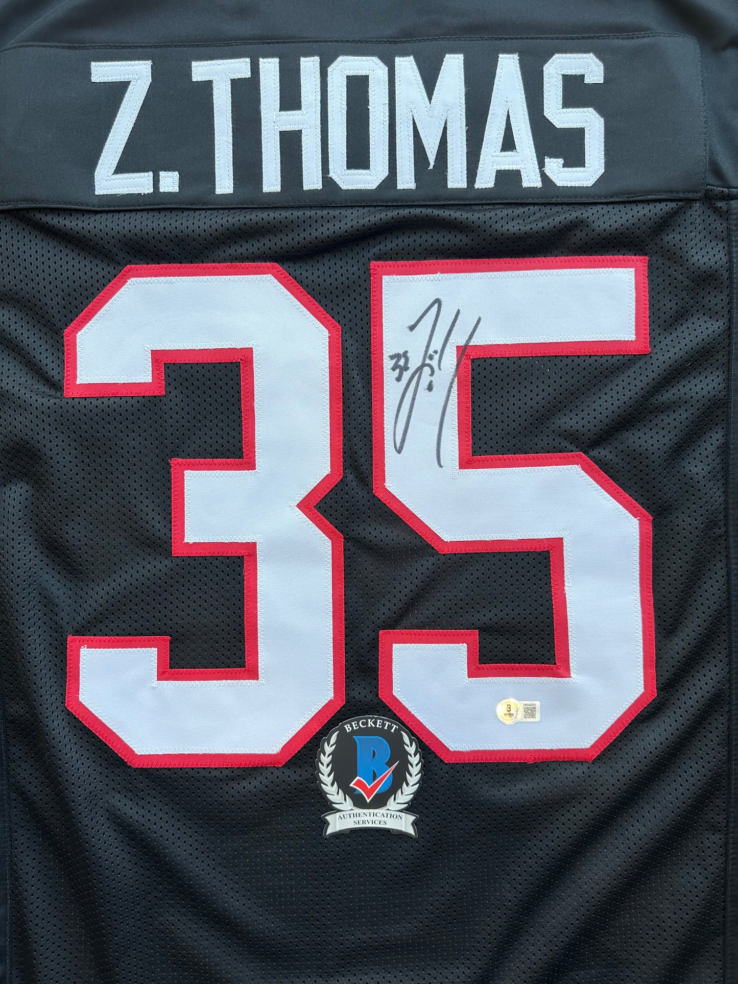 ZACH THOMAS SIGNED BLACK FOOTBALL JERSEY Texas Tech Raiders BAS