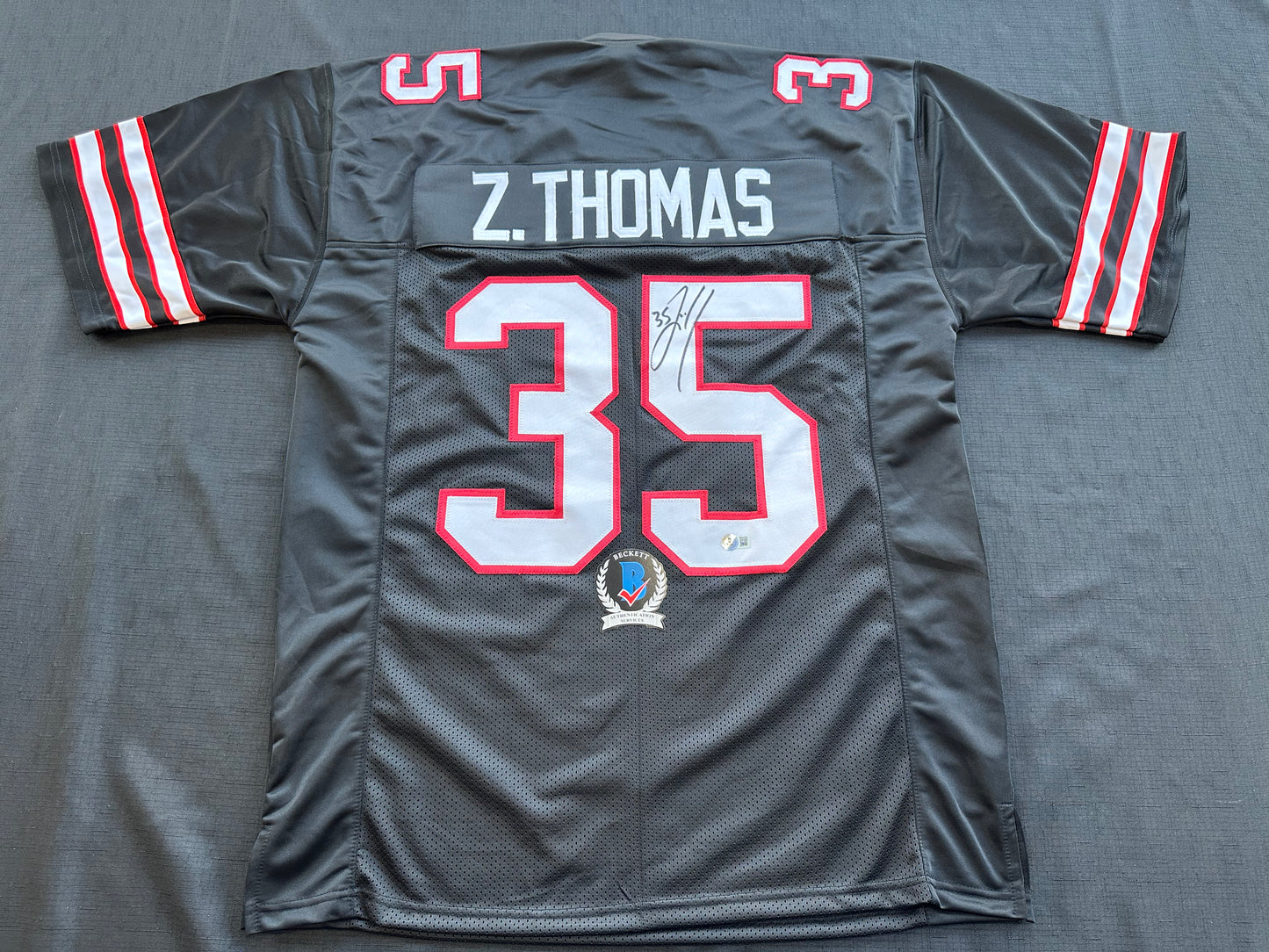 ZACH THOMAS SIGNED BLACK FOOTBALL JERSEY Texas Tech Raiders BAS