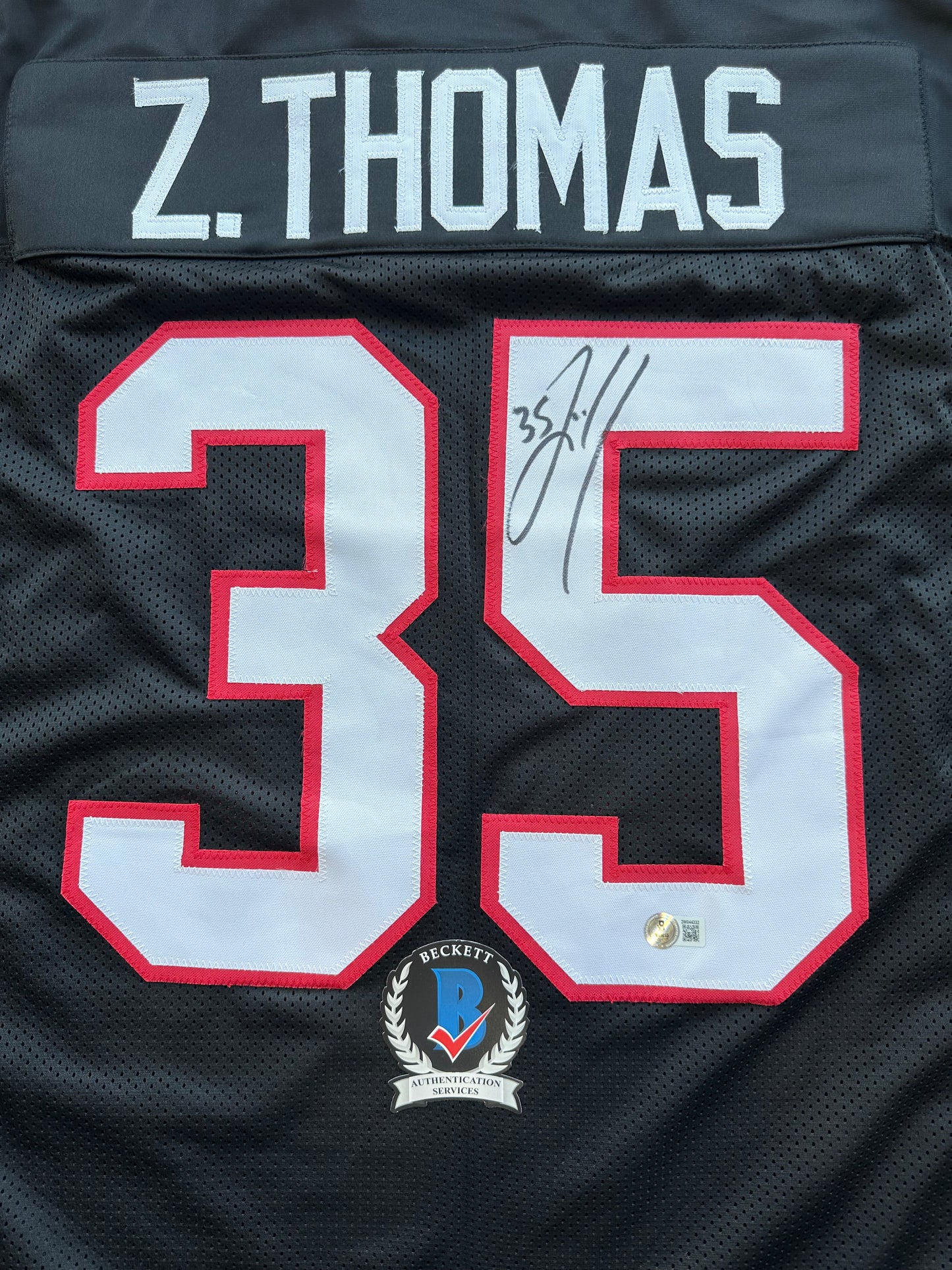 ZACH THOMAS SIGNED BLACK FOOTBALL JERSEY Texas Tech Raiders BAS