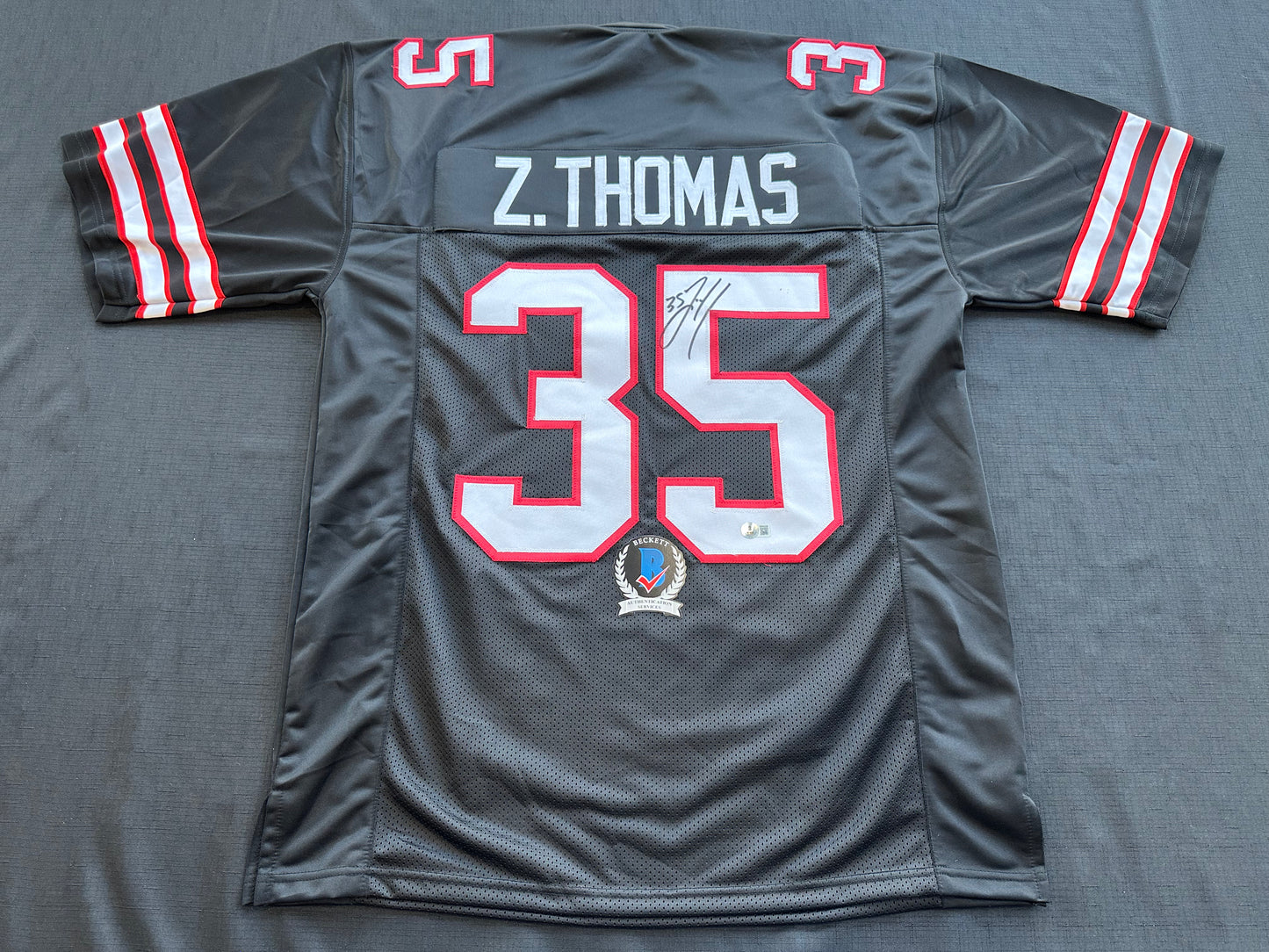 ZACH THOMAS SIGNED BLACK FOOTBALL JERSEY Texas Tech Raiders BAS