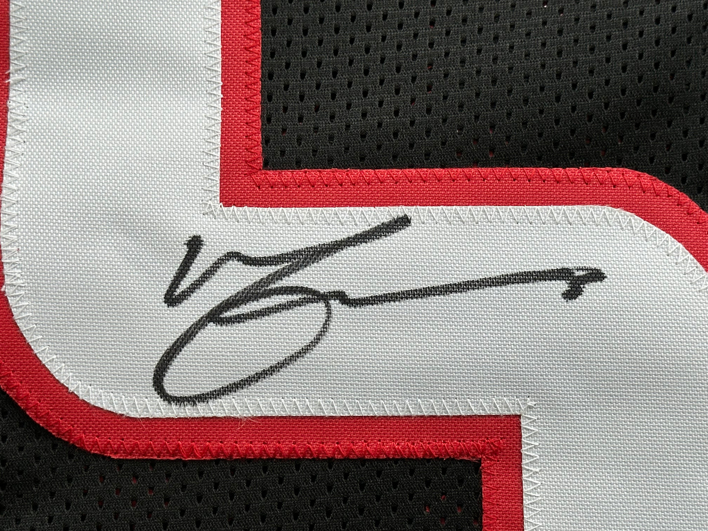 MICHAEL CRABTREE SIGNED RED AND BLACK JERSEY Texas Tech Raiders Medium BAS