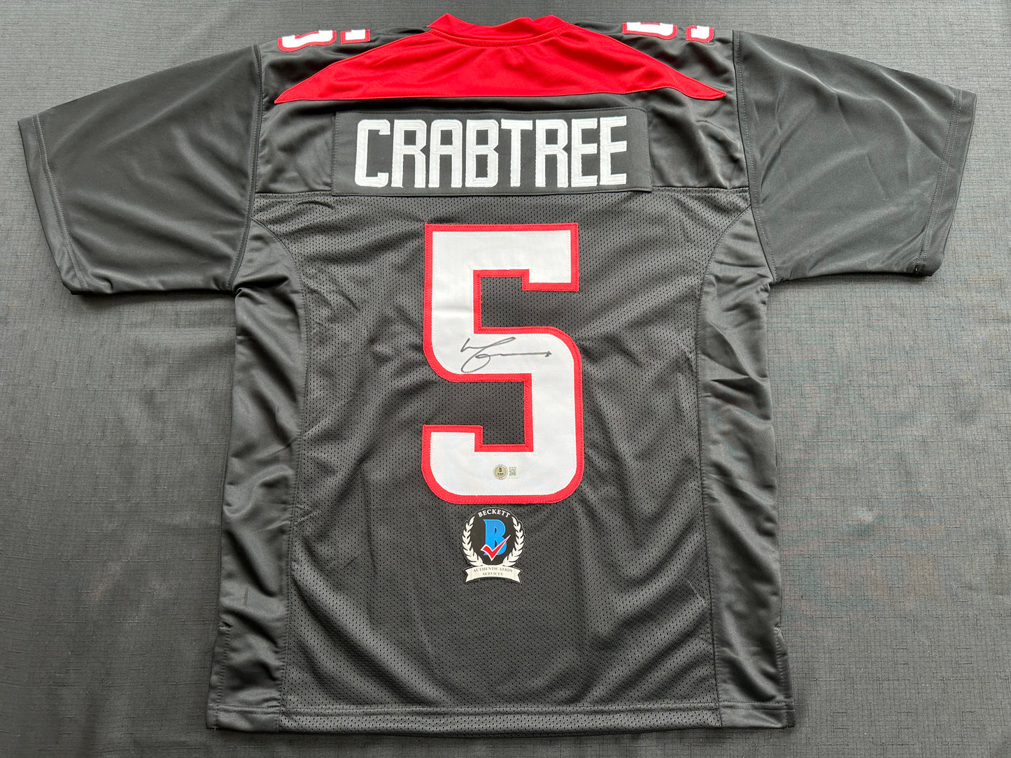 MICHAEL CRABTREE SIGNED RED AND BLACK JERSEY Texas Tech Raiders Medium BAS