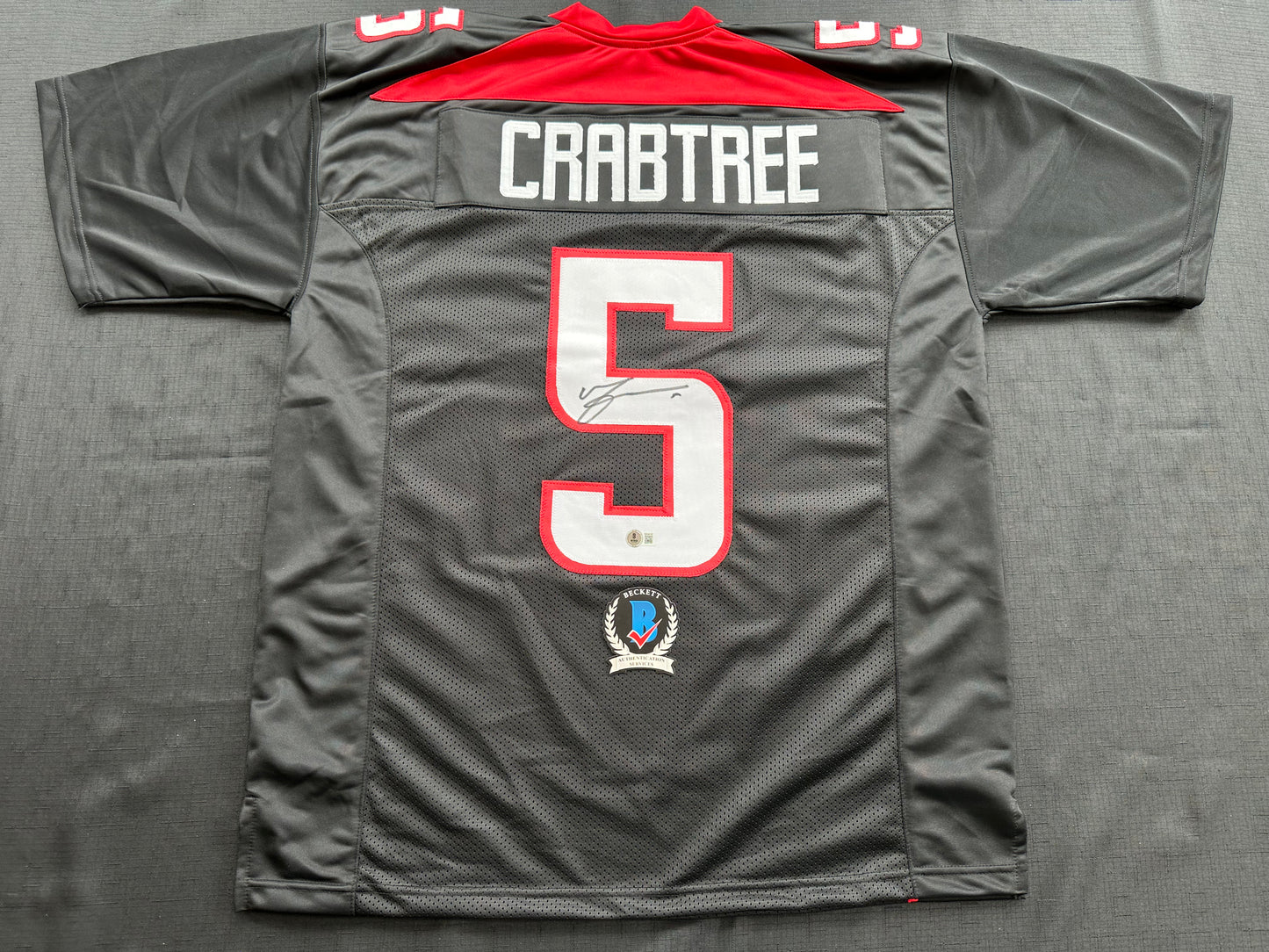 MICHAEL CRABTREE SIGNED RED AND BLACK JERSEY Texas Tech Raiders Large BAS