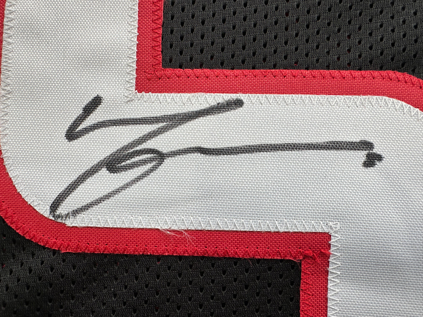 MICHAEL CRABTREE SIGNED RED AND BLACK JERSEY Texas Tech Raiders XL BAS