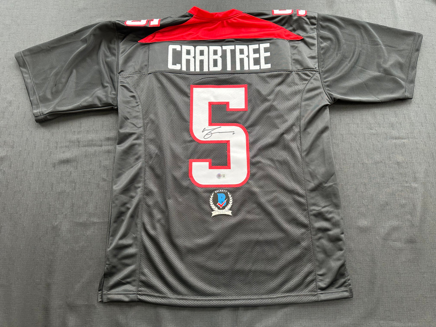 MICHAEL CRABTREE SIGNED RED AND BLACK JERSEY Texas Tech Raiders XL BAS