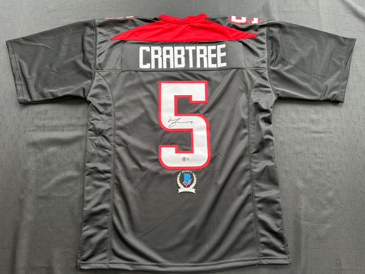 MICHAEL CRABTREE SIGNED RED AND BLACK JERSEY Texas Tech Raiders XL BAS
