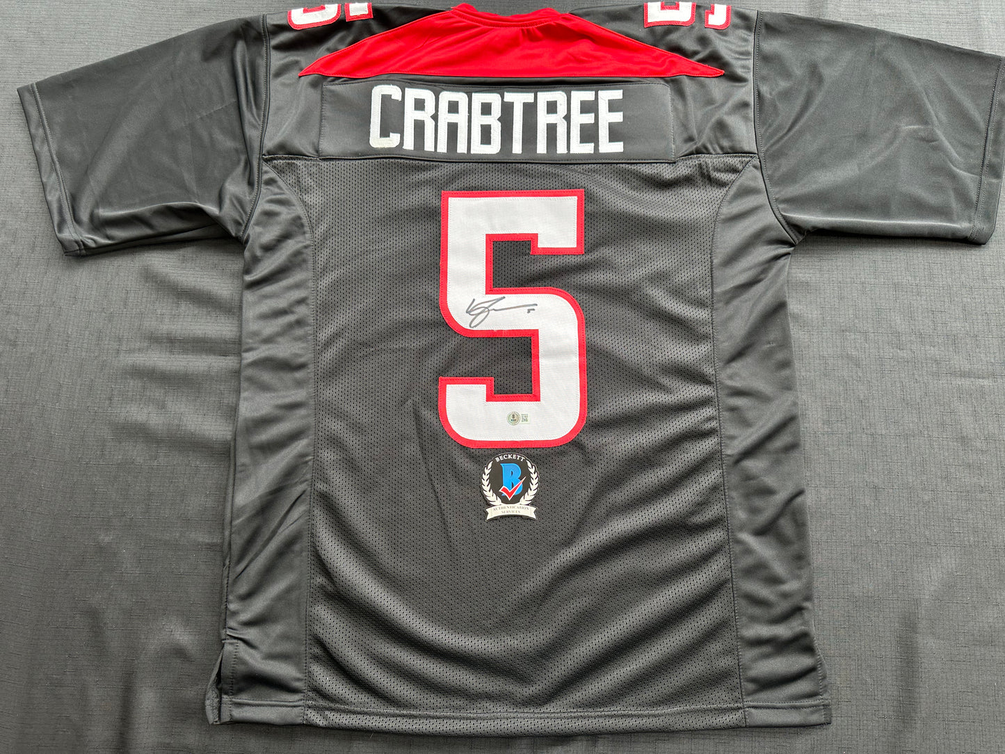 MICHAEL CRABTREE SIGNED RED AND BLACK JERSEY Texas Tech Raiders XL BAS
