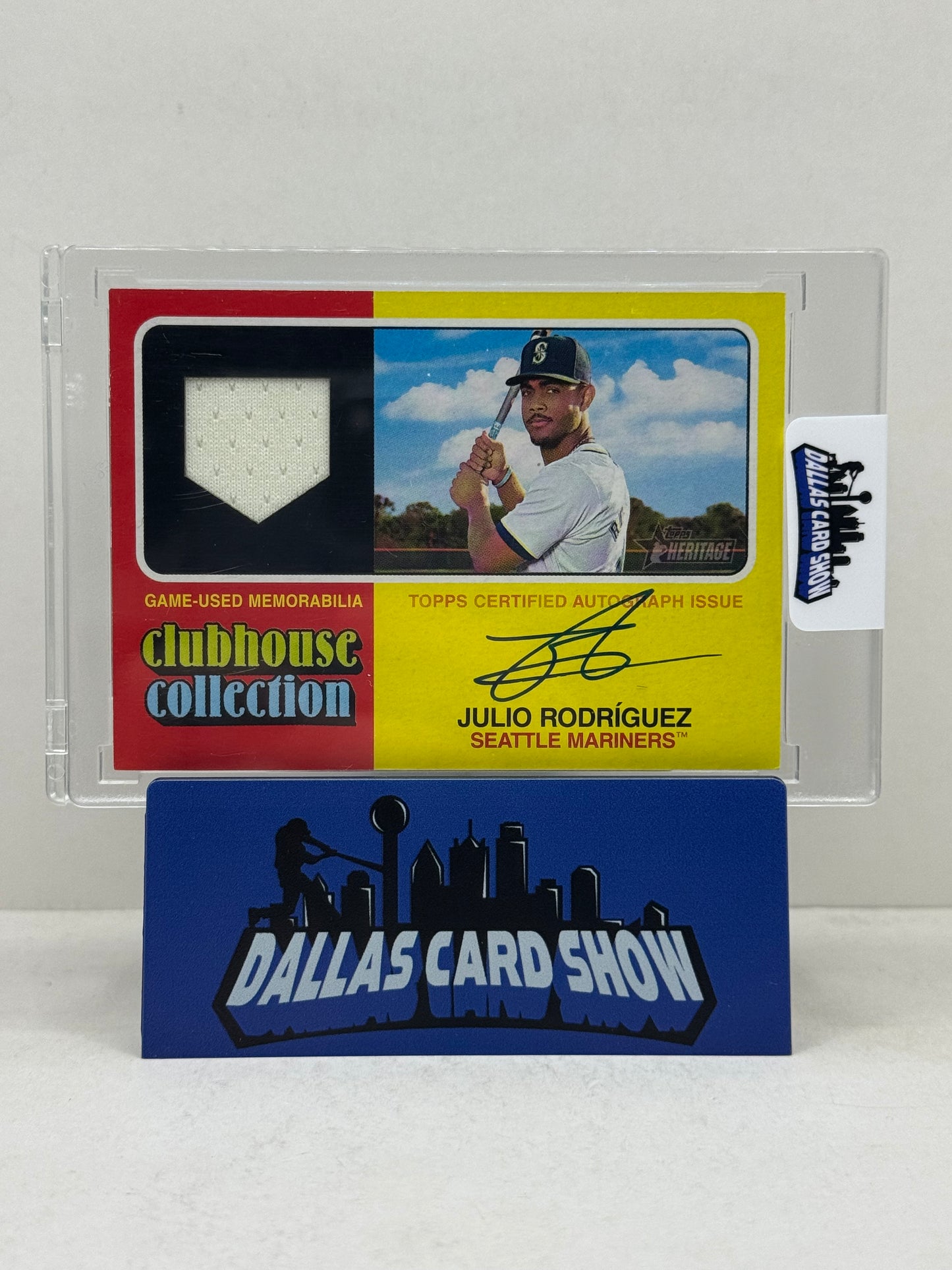 2024 Topps Heritage High Number Julio Rodriguez Clubhouse Autograph Relic /25