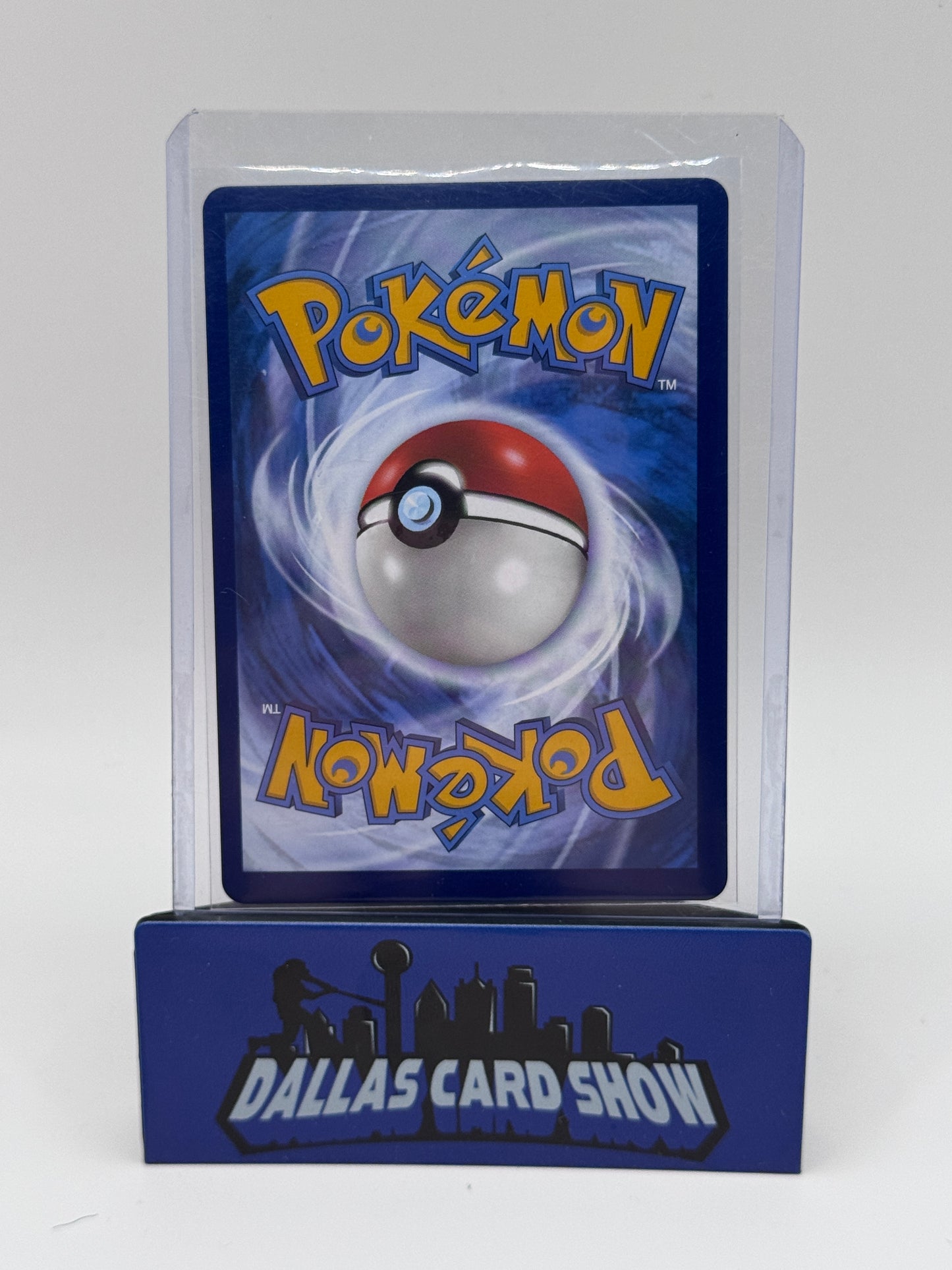 2021 Pokemon - Mew V (Alt Art) - 251/264 Fusion Strike NM