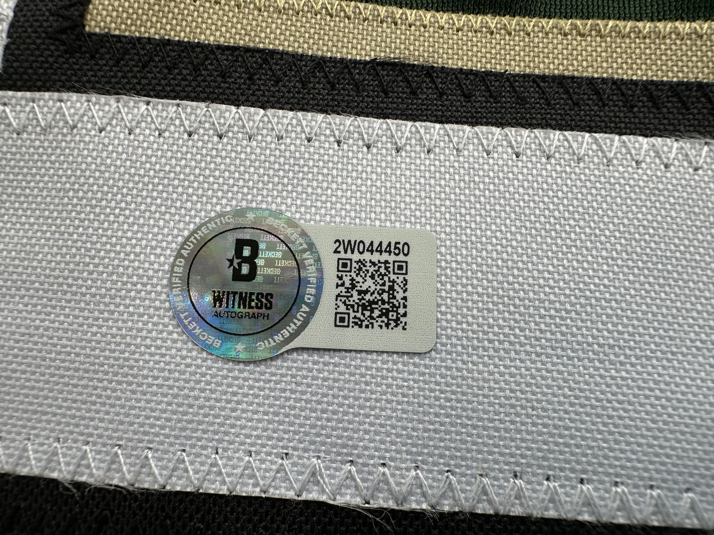 BRETT HULL SIGNED GREEN HOCKEY JERSEY Dallas Stars BAS