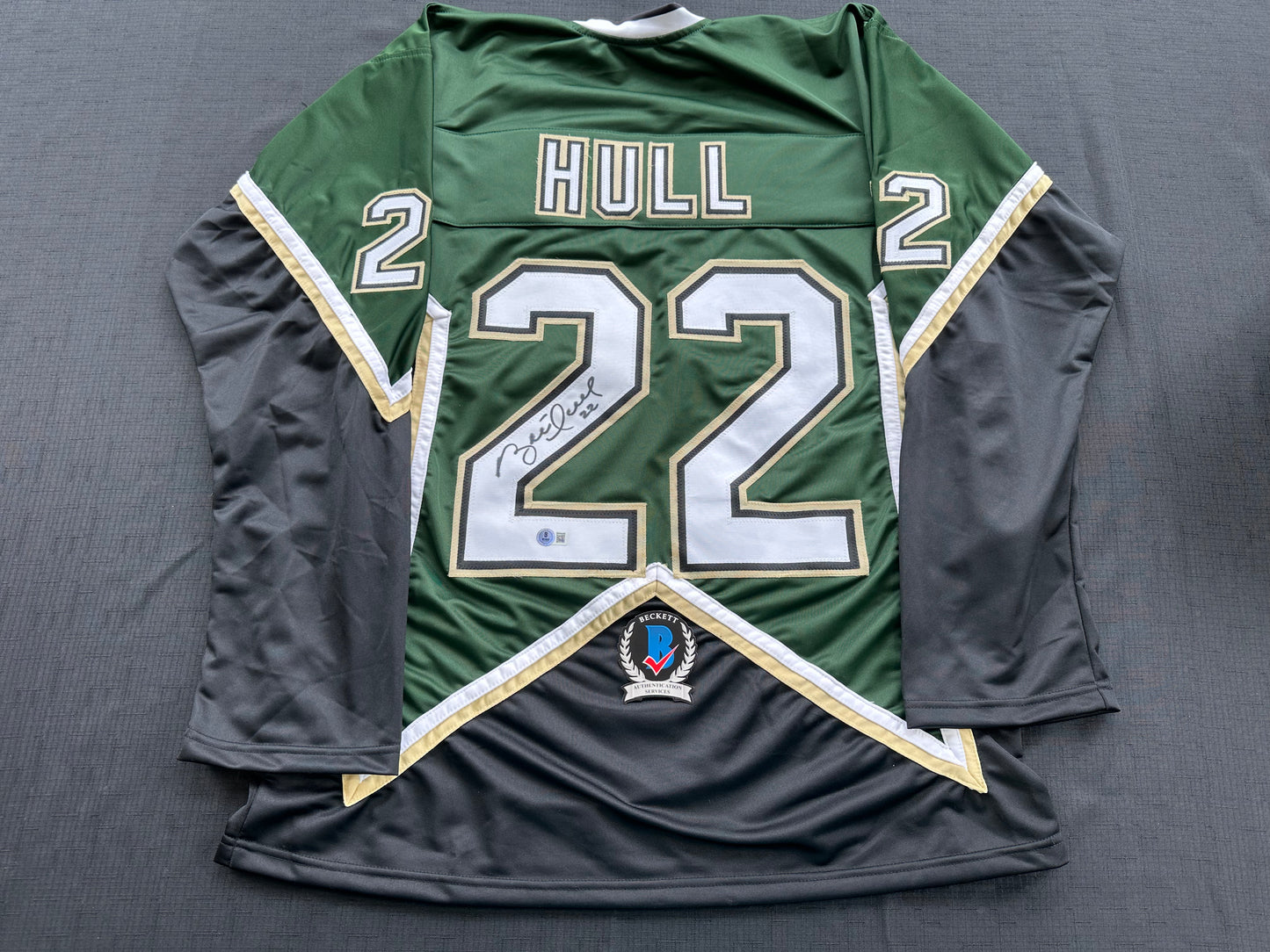 BRETT HULL SIGNED GREEN HOCKEY JERSEY Dallas Stars BAS