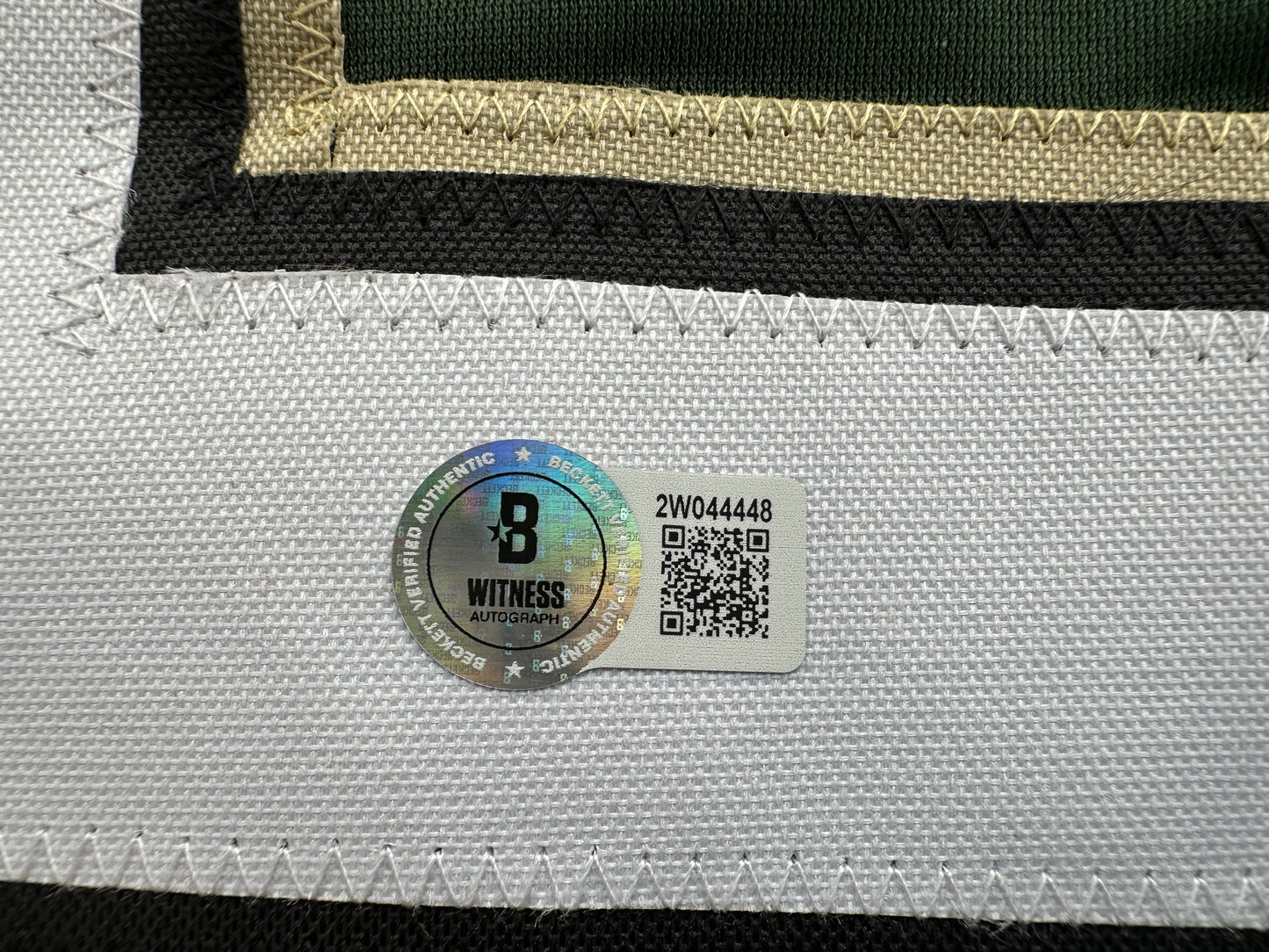 BRETT HULL SIGNED GREEN HOCKEY JERSEY Dallas Stars BAS