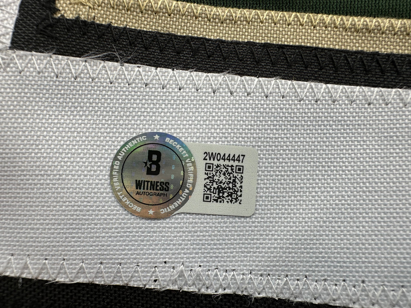 BRETT HULL SIGNED GREEN HOCKEY JERSEY Dallas Stars BAS