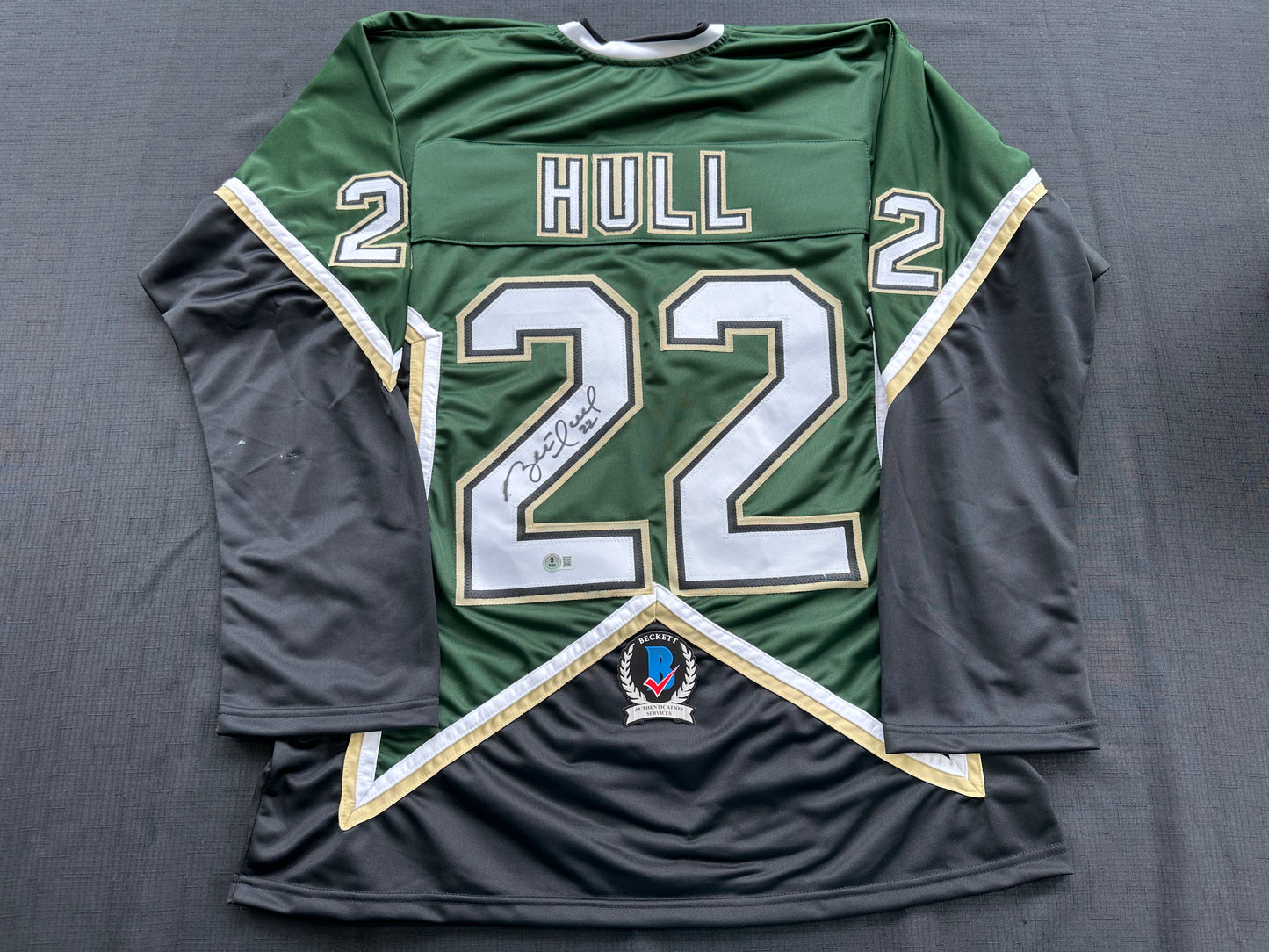 BRETT HULL SIGNED GREEN HOCKEY JERSEY Dallas Stars BAS