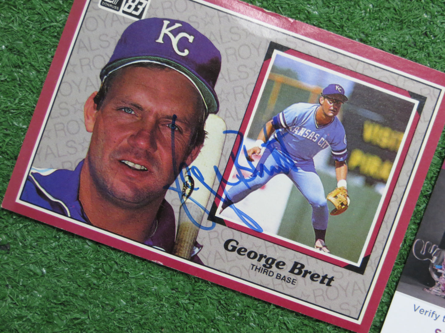 GEORGE BRETT SIGNED 1983 DONRUSS JUMBO CARD Kansas City Royals JSA COA