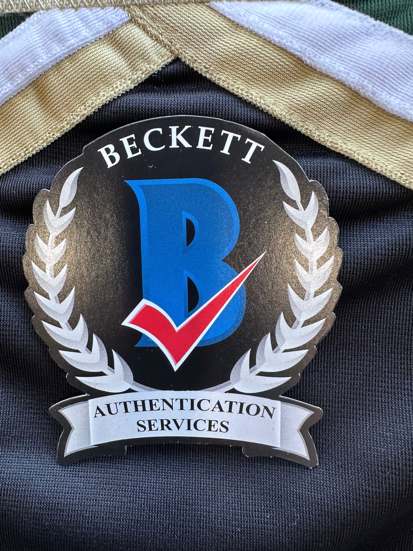 MIKE MODANO SIGNED GREEN HOCKEY JERSEY DALLAS STARS w/"HOF 14" BAS COA