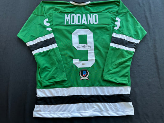 MIKE MODANO SIGNED GREEN HOCKEY JERSEY XL Dallas Stars BAS COA