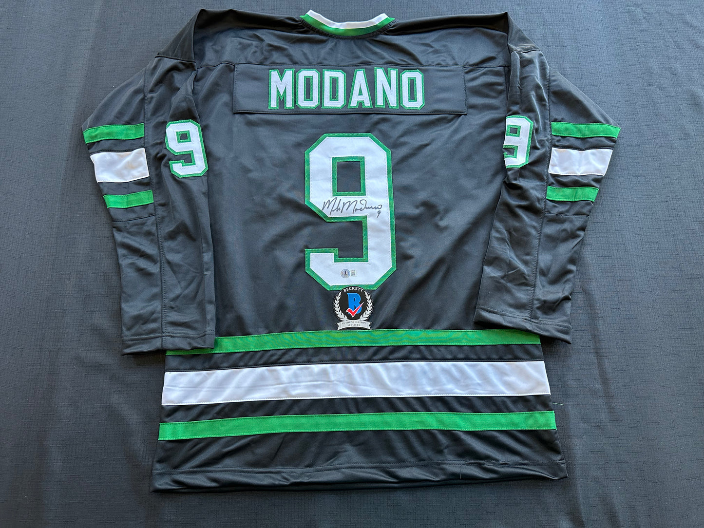 MIKE MODANO SIGNED BLACK HOCKEY JERSEY XL Dallas Stars BAS COA
