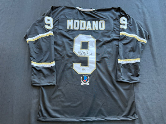 MIKE MODANO SIGNED BLACK AND GOLD HOCKEY JERSEY XL Dallas Stars BAS
