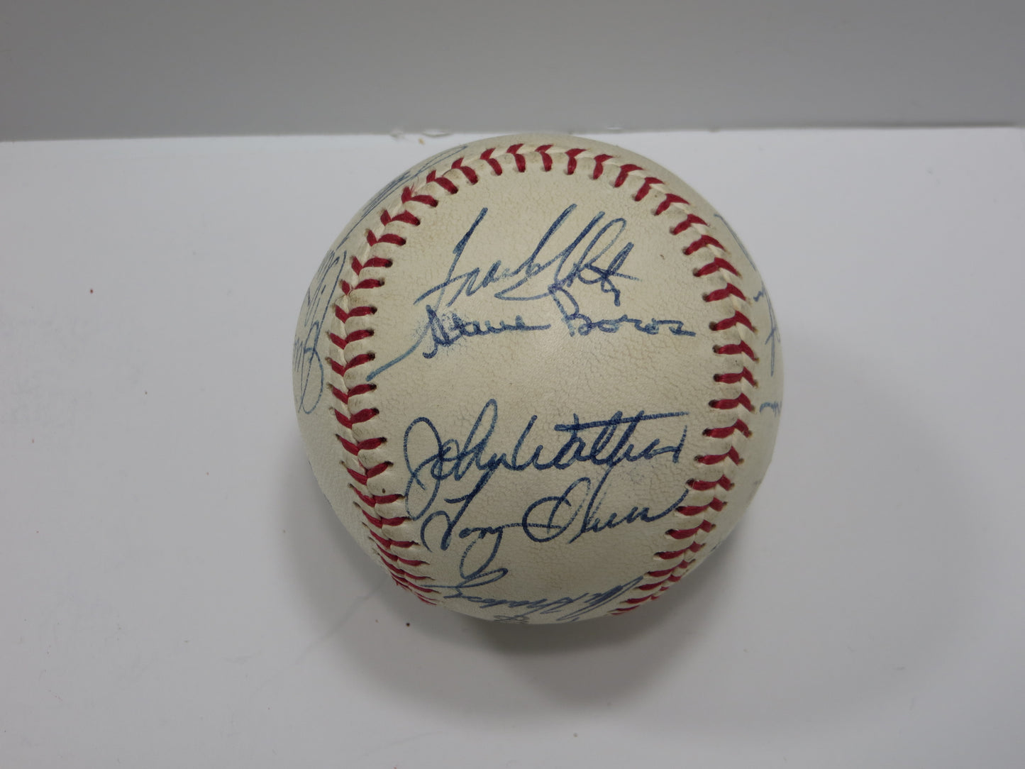 1976 KANSAS ROYALS TEAM SIGNED BASEBALL George Brett Tony Oliva JSA LOA
