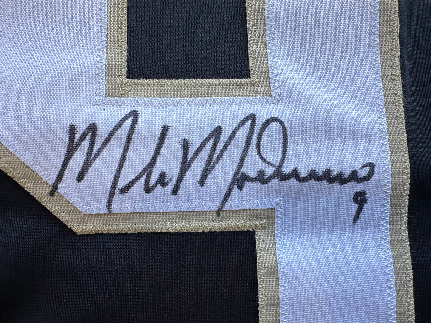 MIKE MODANO SIGNED BLACK AND GOLD HOCKEY JERSEY XL Dallas Stars BAS