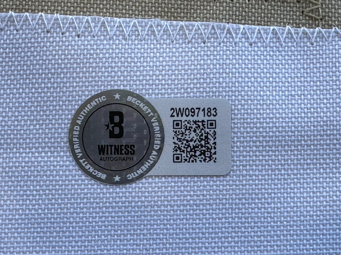 MIKE MODANO SIGNED BLACK AND GOLD HOCKEY JERSEY XL Dallas Stars BAS