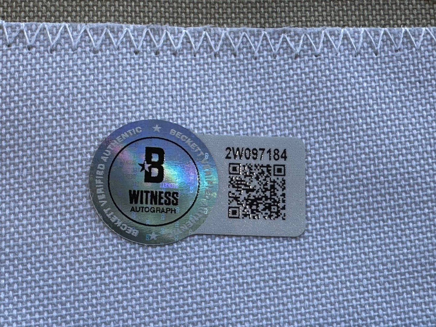 MIKE MODANO SIGNED BLACK AND GOLD HOCKEY JERSEY XL Dallas Stars BAS