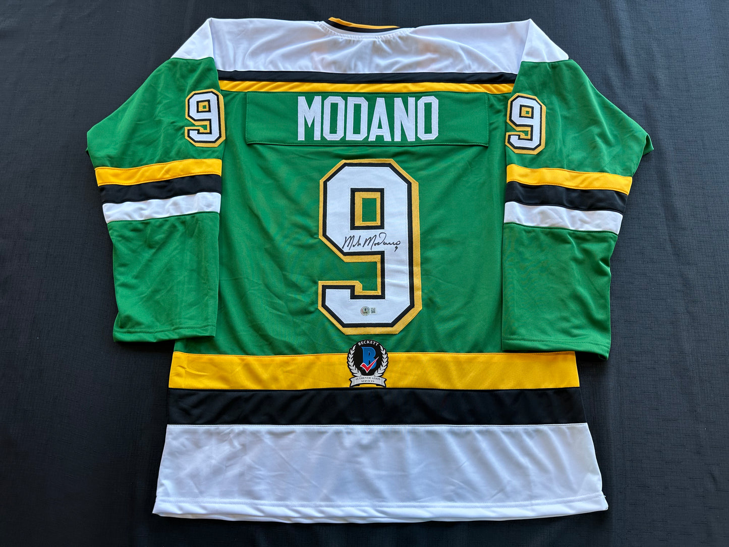 MIKE MODANO SIGNED CCM HOCKEY JERSEY XL Minnesota North Stars BAS COA
