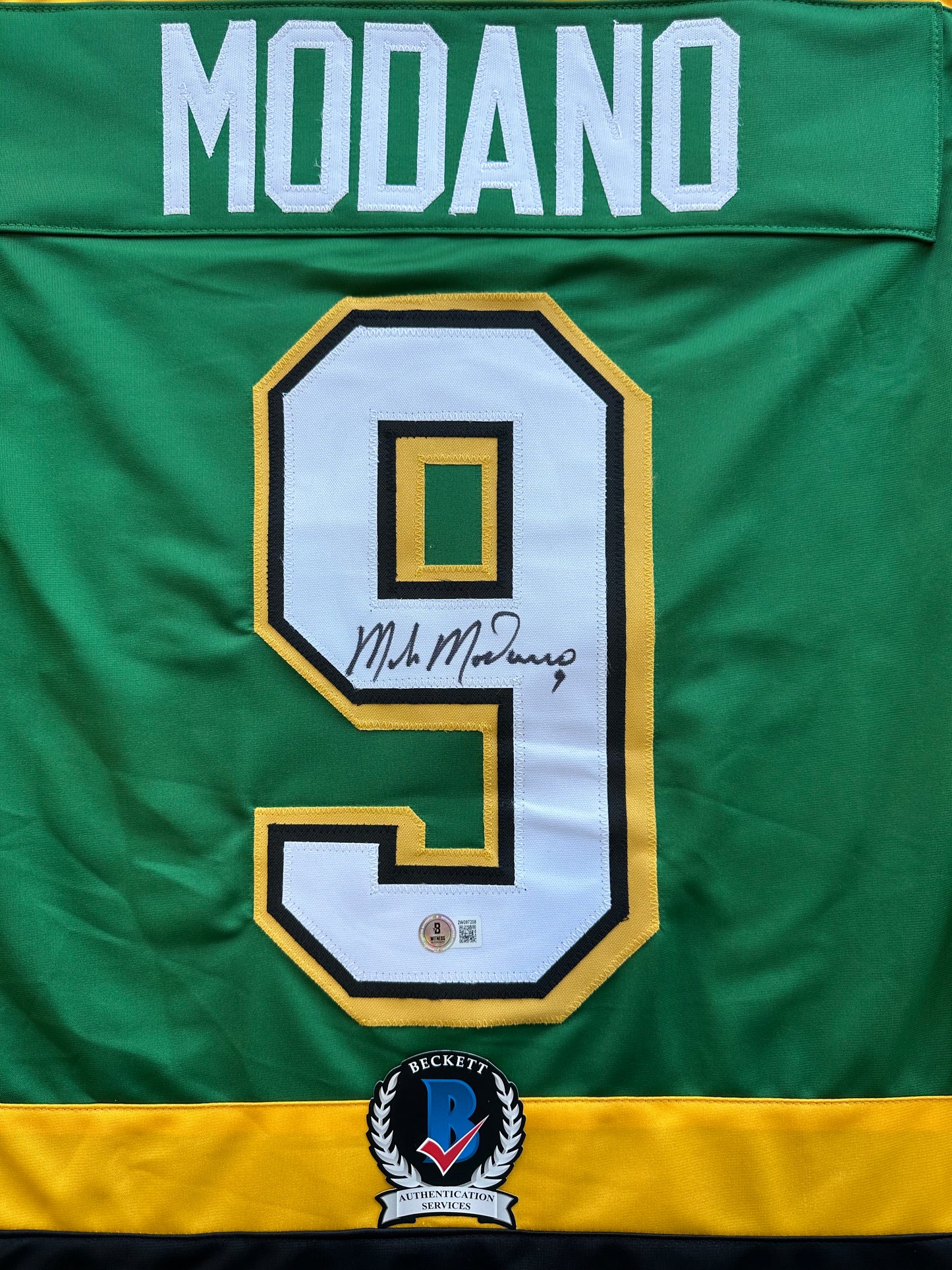 MIKE MODANO SIGNED CCM HOCKEY JERSEY XL Minnesota North Stars BAS COA