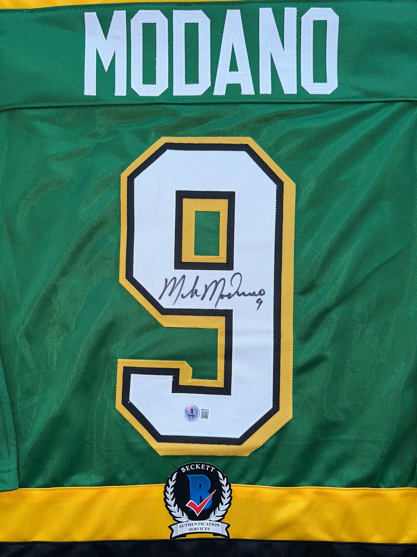 MIKE MODANO SIGNED CCM HOCKEY JERSEY XL Minnesota North Stars BAS COA