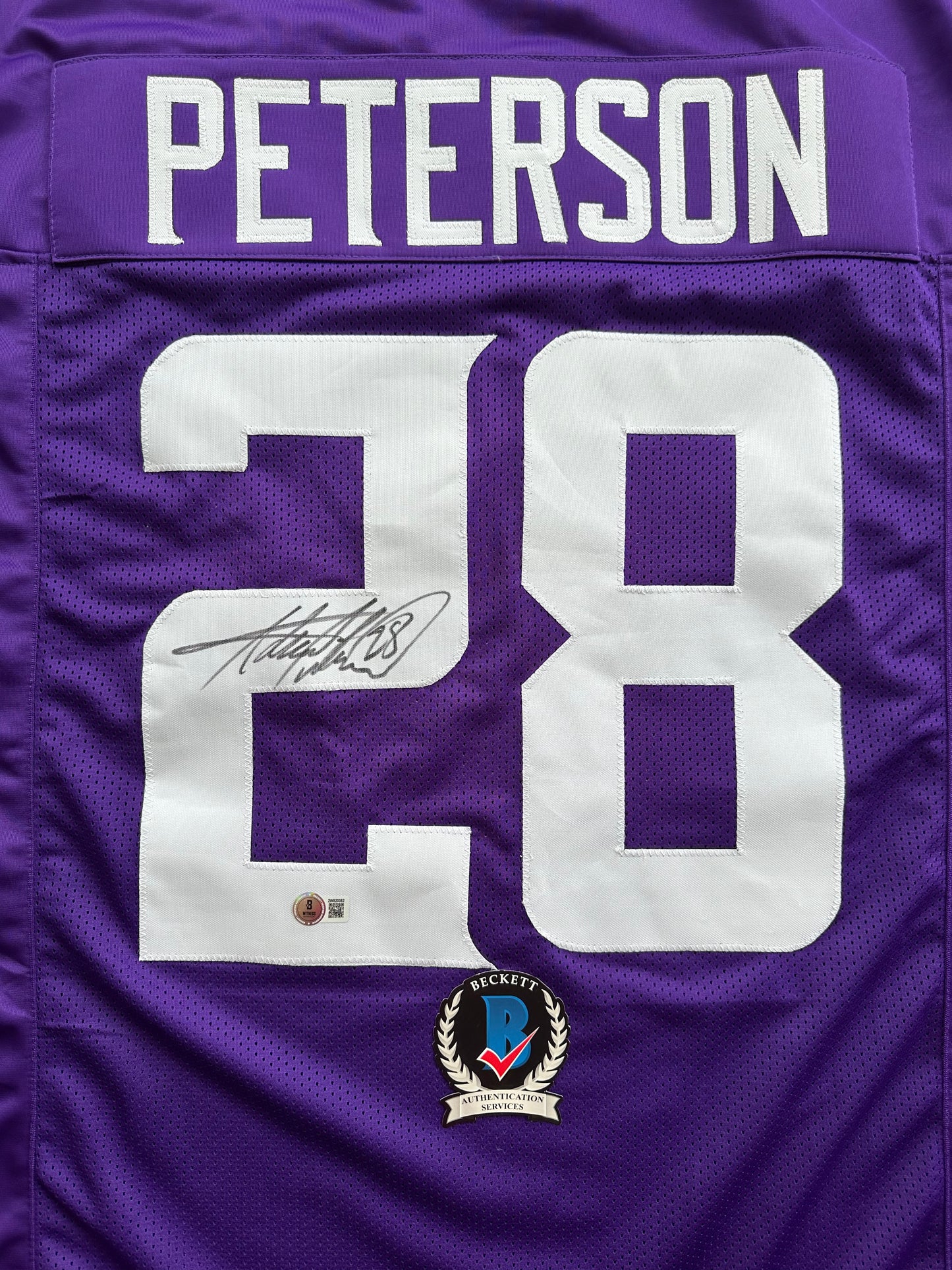 ADRIAN PETERSON SIGNED PURPLE FOOTBALL JERSEY Minnesota Vikings BAS COA