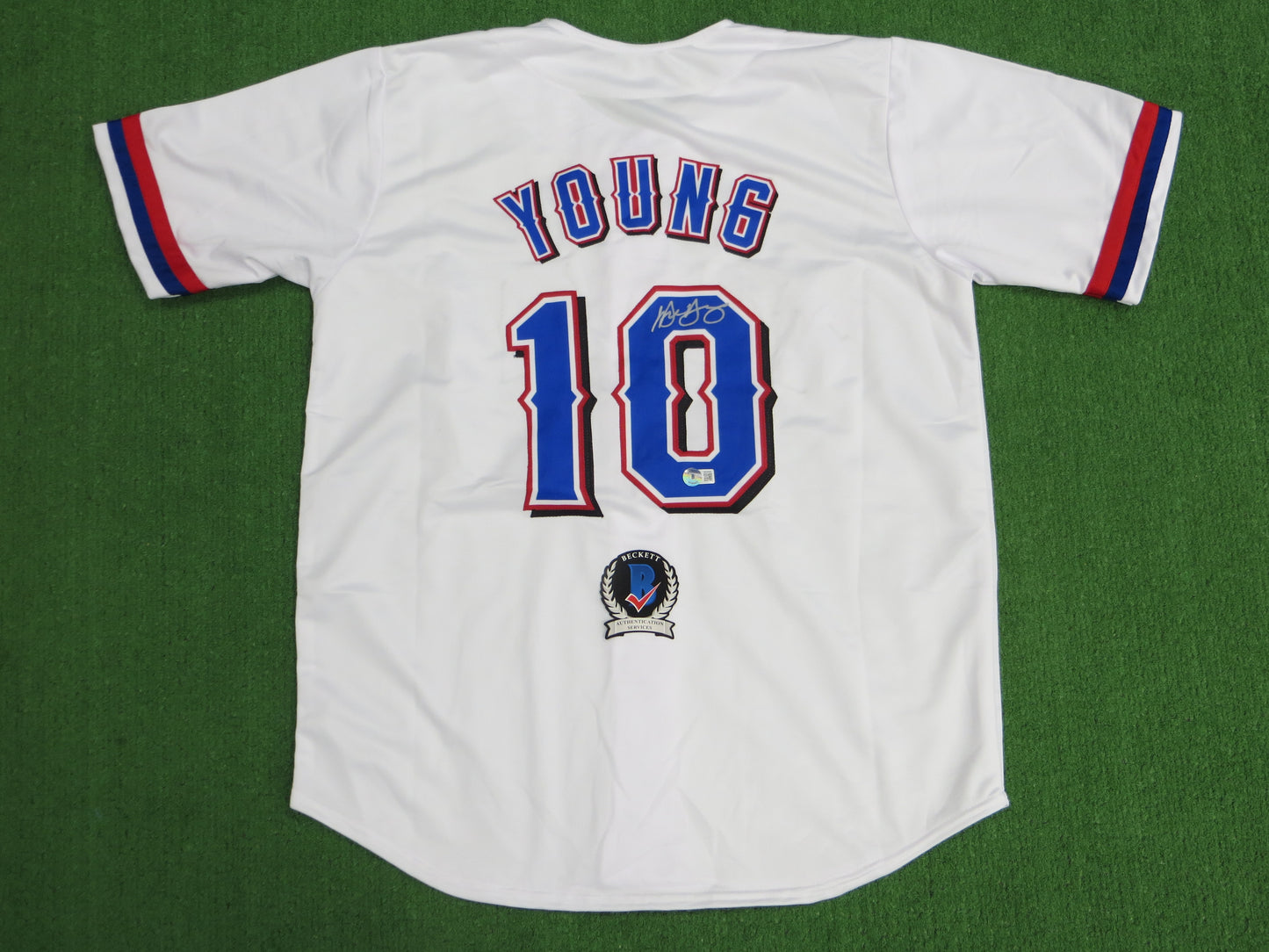 MICHAEL YOUNG TEXAS RANGERS SIGNED WHITE JERSEY size M BAS COA