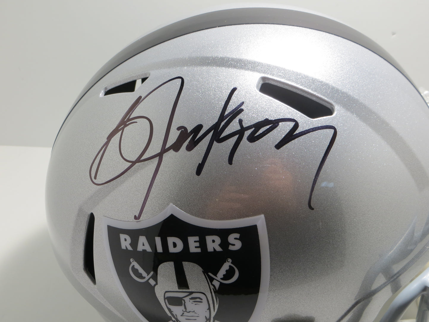 BO JACKSON SIGNED LA OAKLAND RAIDERS Riddell FULL SIZE HELMET KC Royals BAS