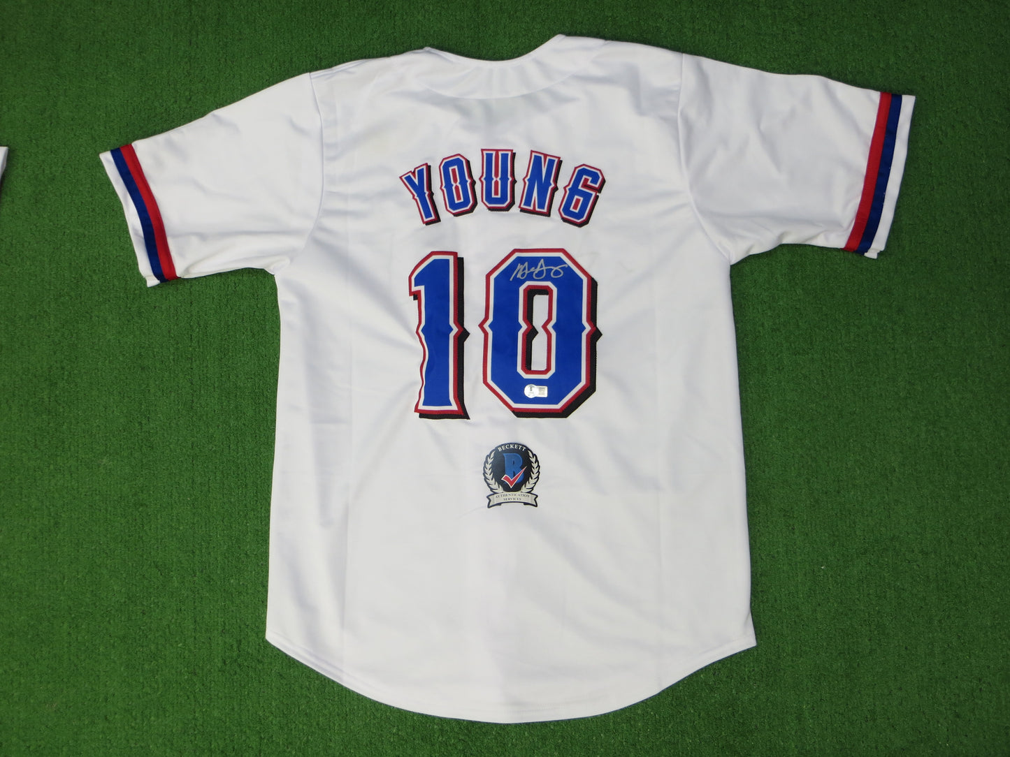 MICHAEL YOUNG TEXAS RANGERS SIGNED WHITE JERSEY size L BAS COA