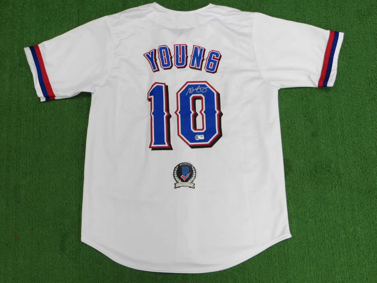 MICHAEL YOUNG TEXAS RANGERS SIGNED WHITE JERSEY size L BAS COA