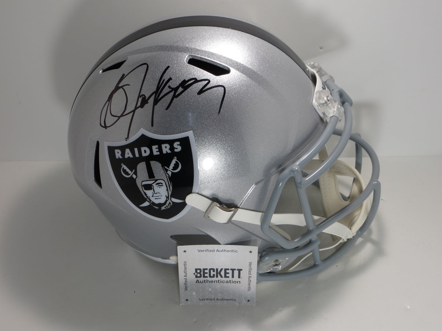 BO JACKSON SIGNED LA OAKLAND RAIDERS Riddell FULL SIZE HELMET KC Royals BAS