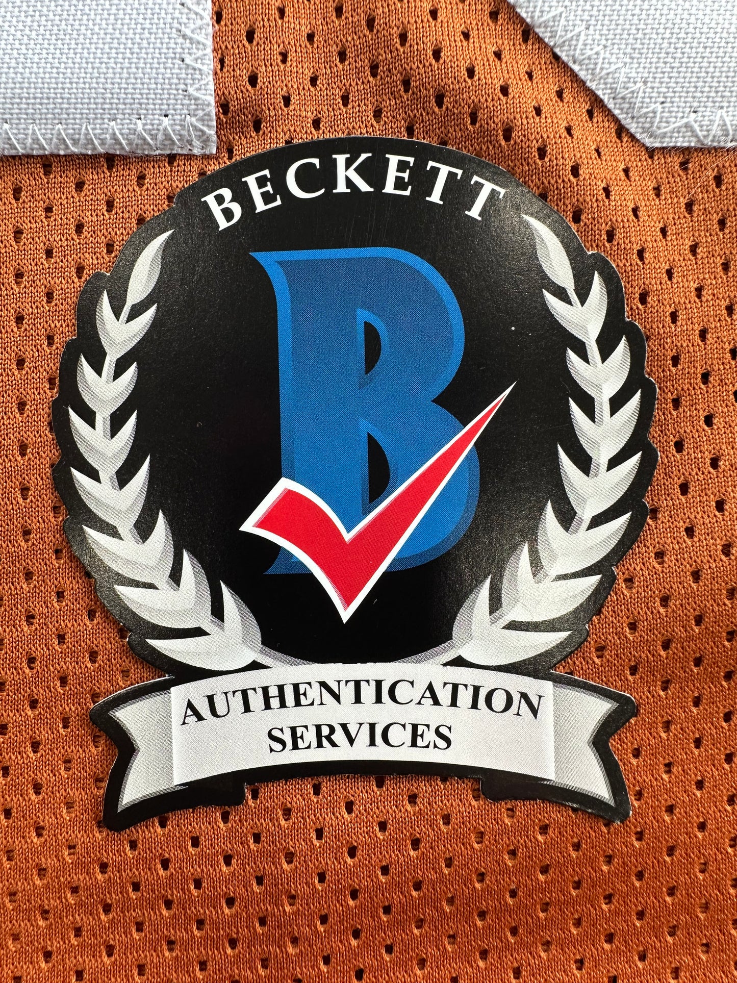 EARL CAMPBELL SIGNED ORANGE FOOTBALL JERSEY Texas Longhorns Large BAS COA