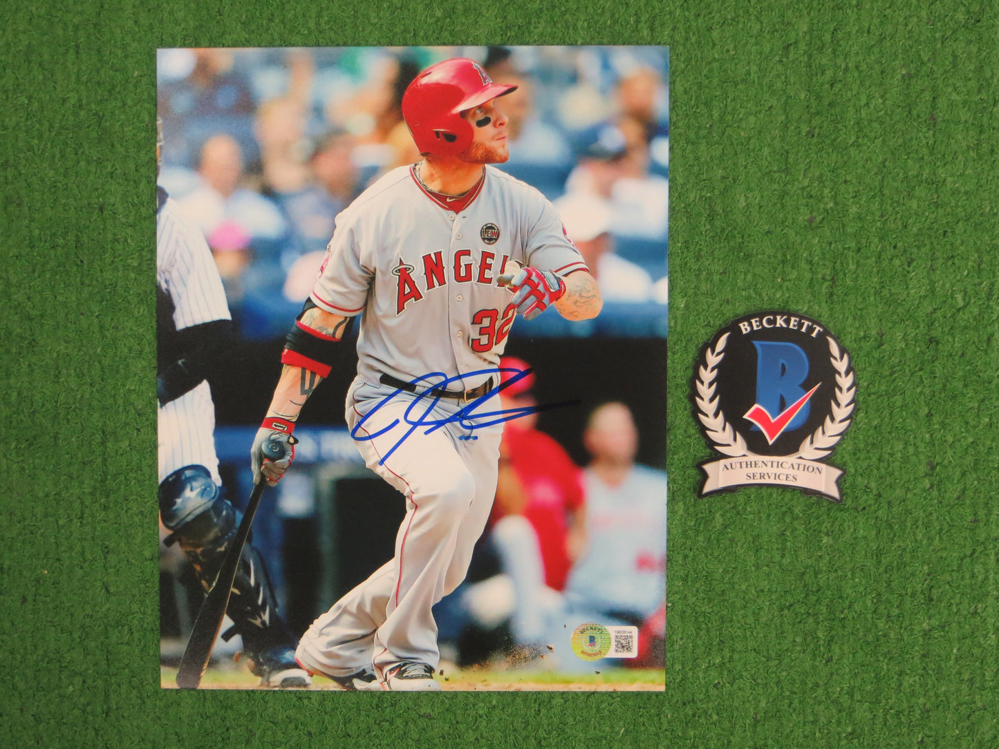 JOSH HAMILTON SIGNED ANGELS 8x10 PHOTO BAS COA