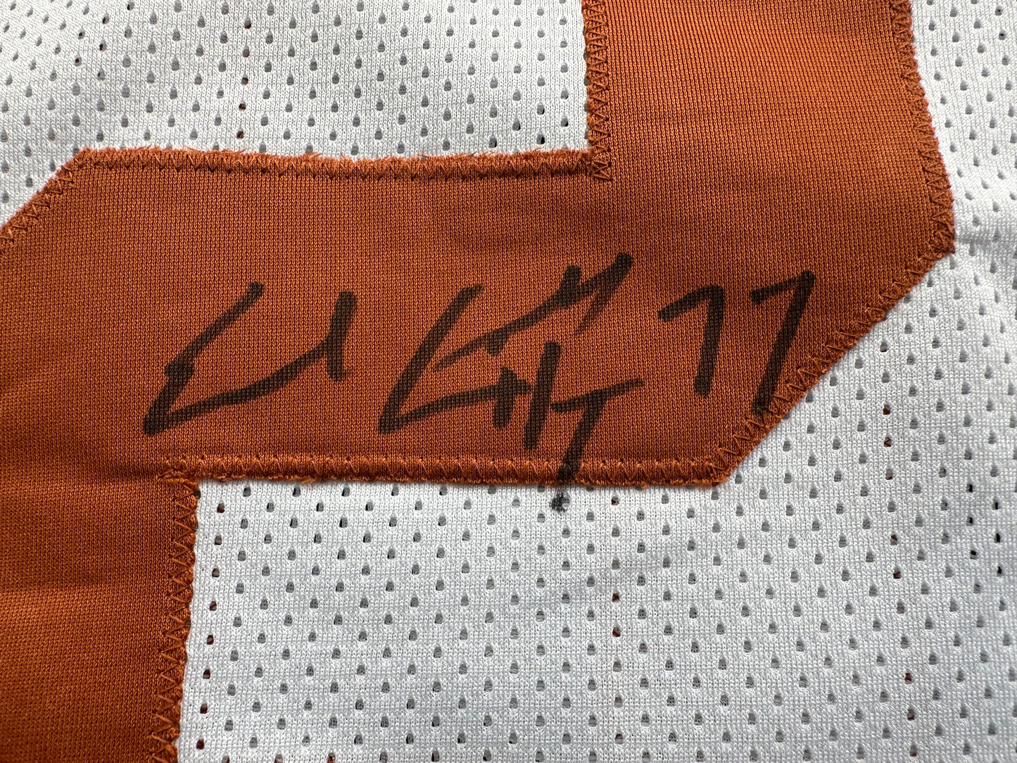 EARL CAMPBELL SIGNED WHITE FOOTBALL JERSEY TEXAS LONGHORNS BAS COA