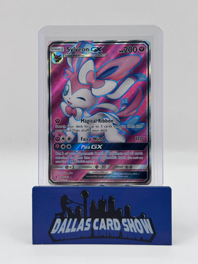 2017 Pokemon - Sylveon GX (Full Art) - 140/145 Guardians Rising NM