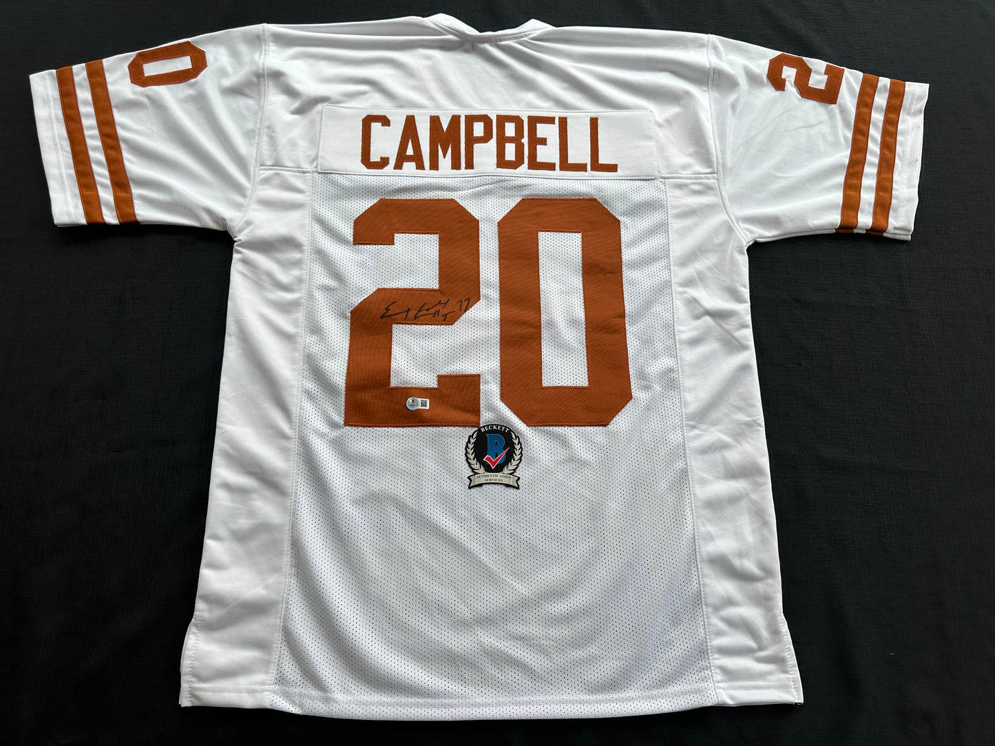 EARL CAMPBELL SIGNED WHITE FOOTBALL JERSEY TEXAS LONGHORNS BAS COA