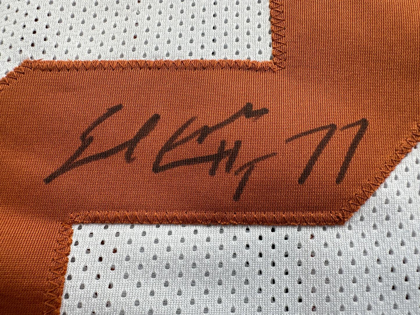 EARL CAMPBELL SIGNED WHITE FOOTBALL JERSEY TEXAS LONGHORNS BAS COA