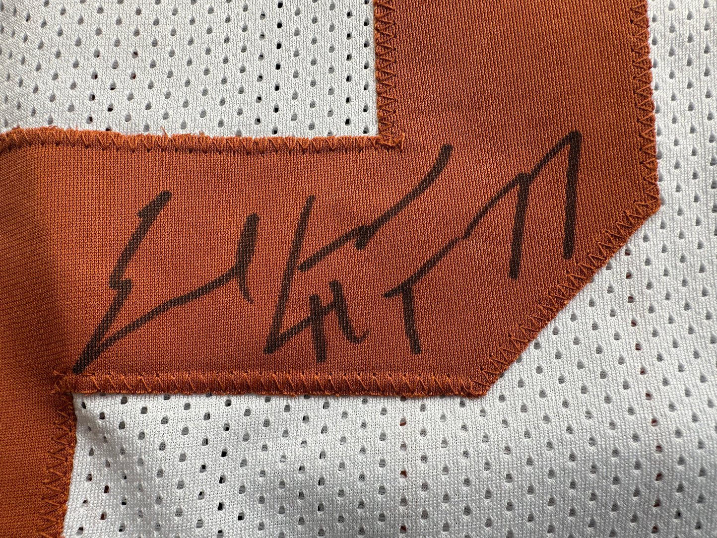 EARL CAMPBELL SIGNED WHITE FOOTBALL JERSEY TEXAS LONGHORNS BAS COA