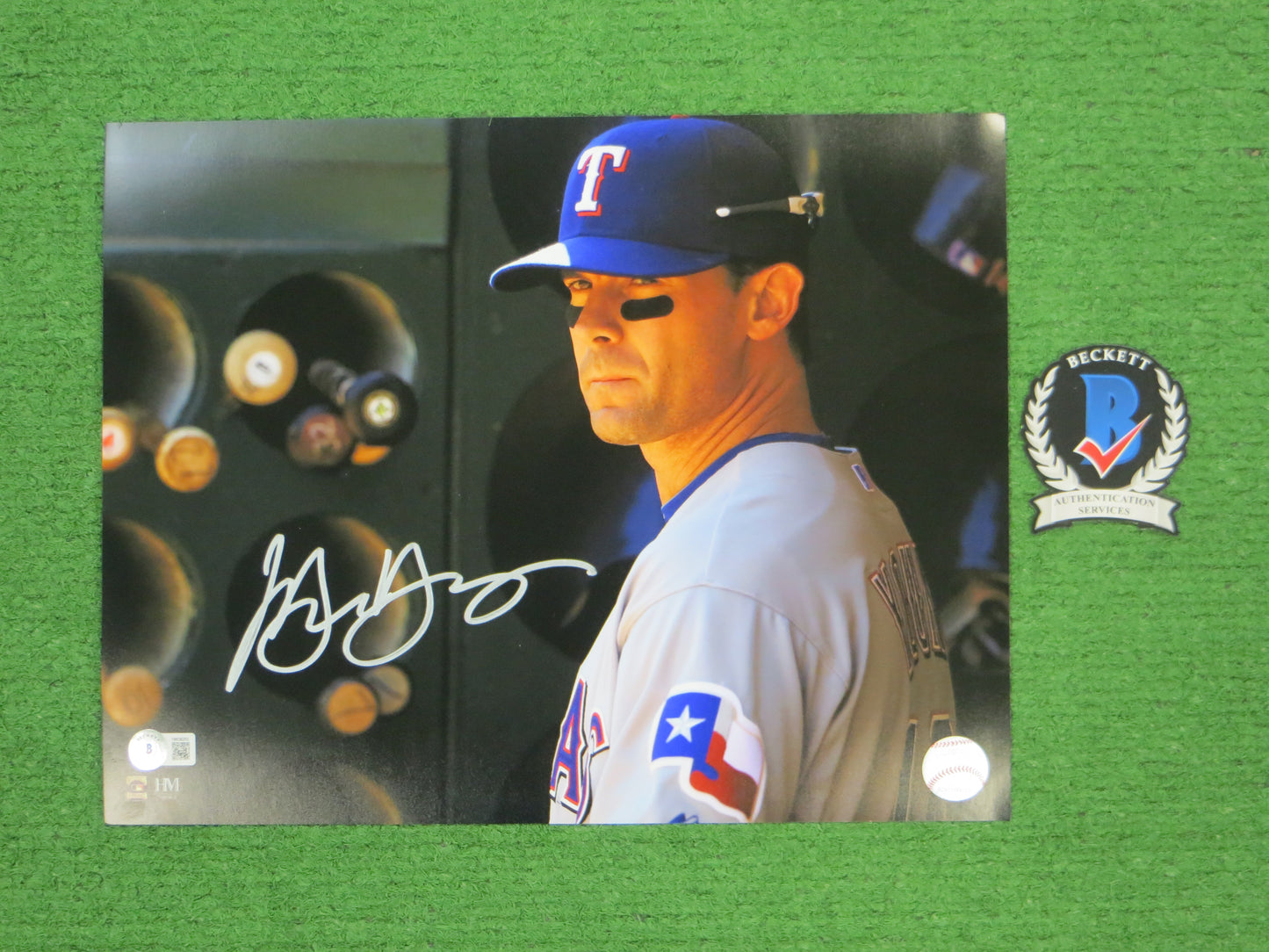 MICHAEL YOUNG TEXAS RANGERS SIGNED 11x14 PHOTO BAS COA